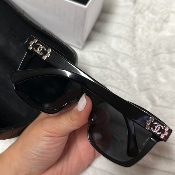 Chanel Sunglasses GIVEAWAY SALE - Picture 6 of 9